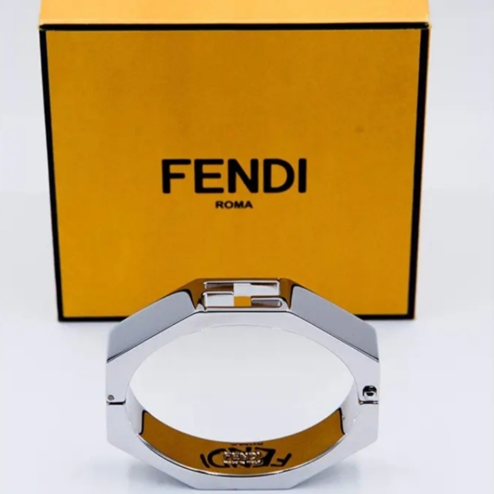 Fendi FF bracelet/Never worn/ BNIB